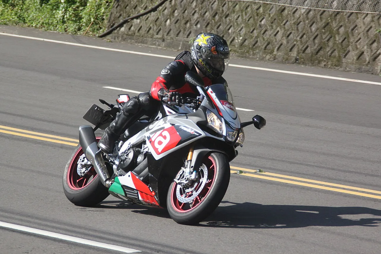 2012 Aprilia RSV4 R