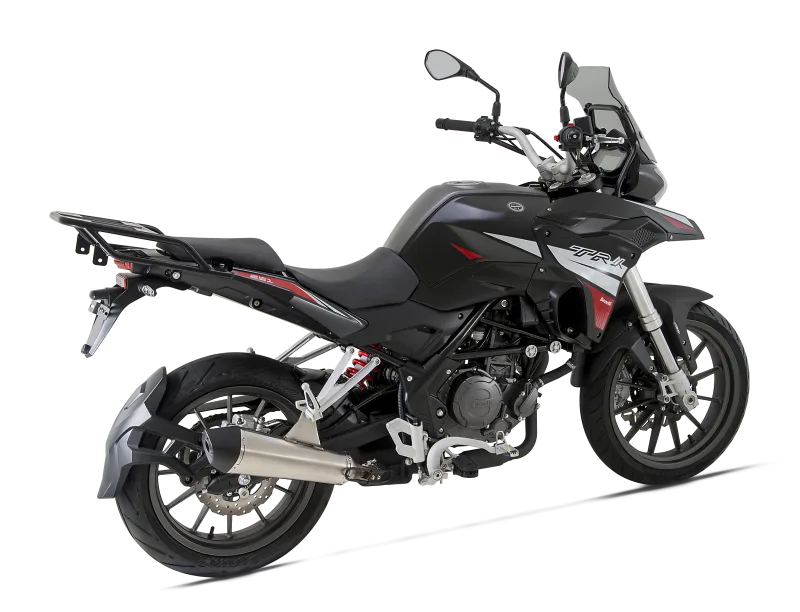 Benelli TRK 251 2025