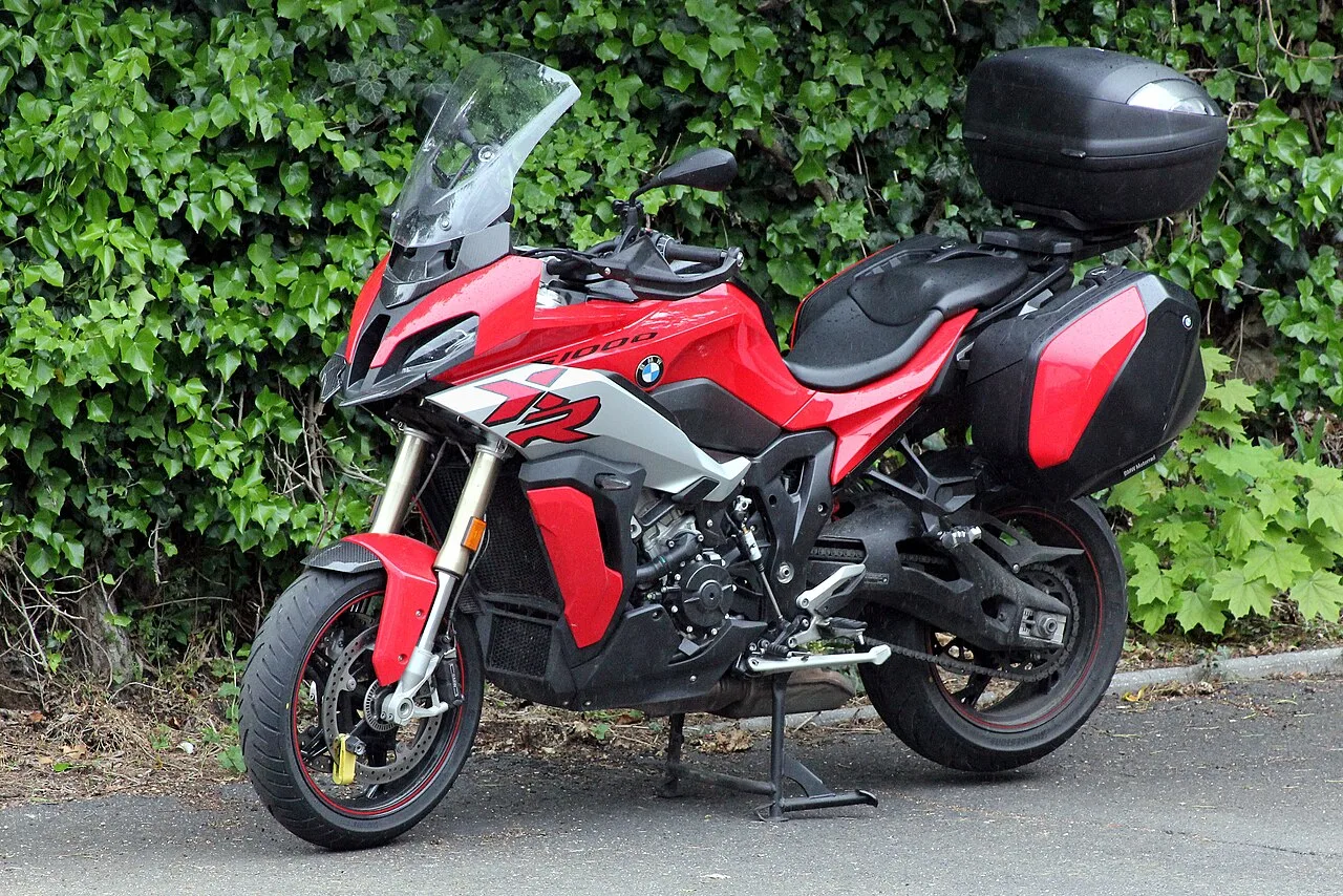 2025 BMW S 1000 XR