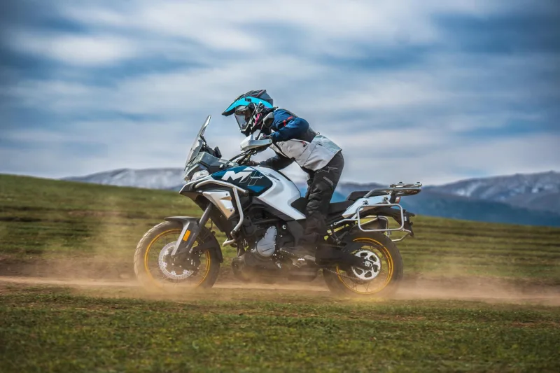CFMOTO 700MT 2026