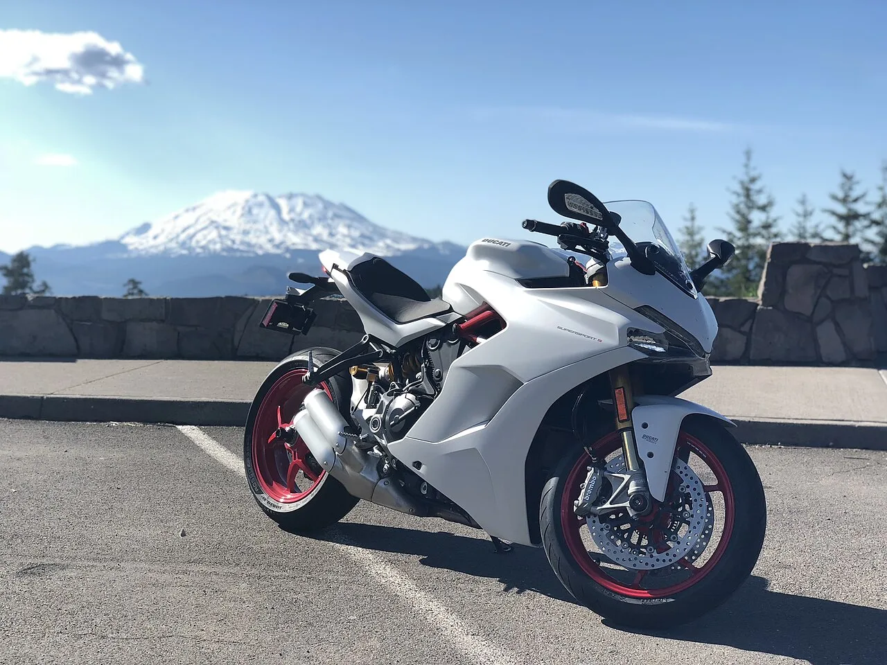 2020 Ducati SuperSport S