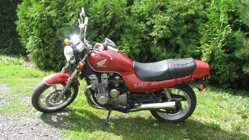 2002 Honda CB 750 Nighthawk Motosiklet