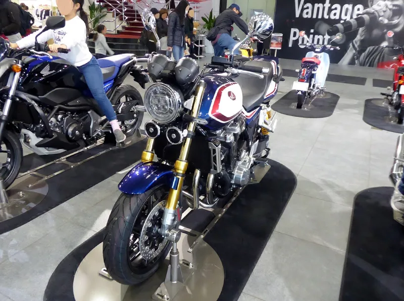 2015 Honda CB1300 Super Four Motosiklet