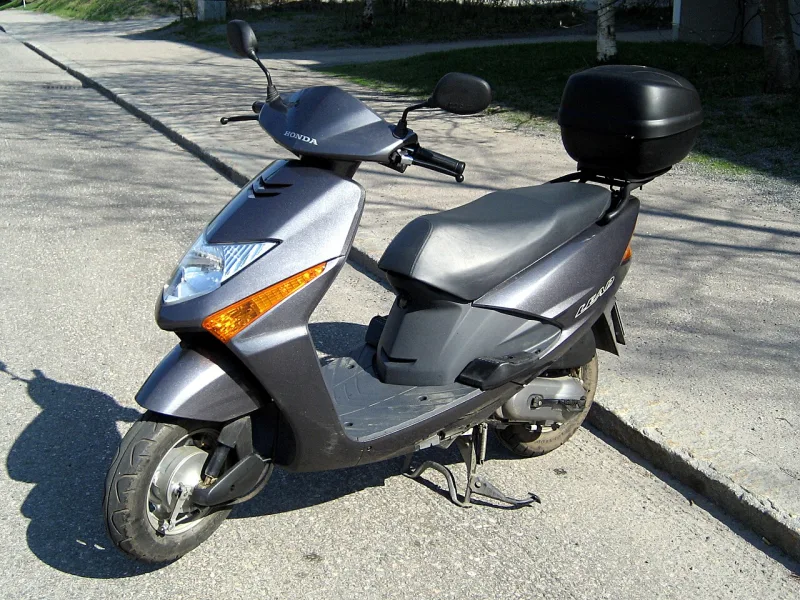 2009 Honda Lead Motosiklet