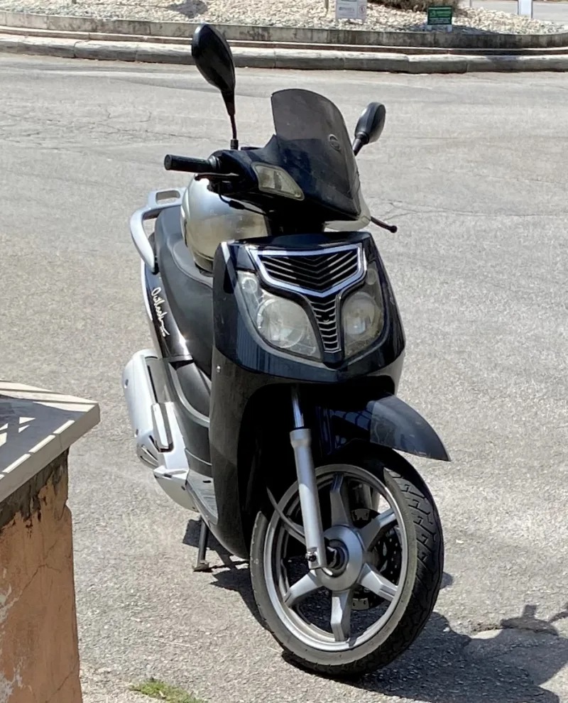 2010 Keeway Outlook 125 Motorcycle