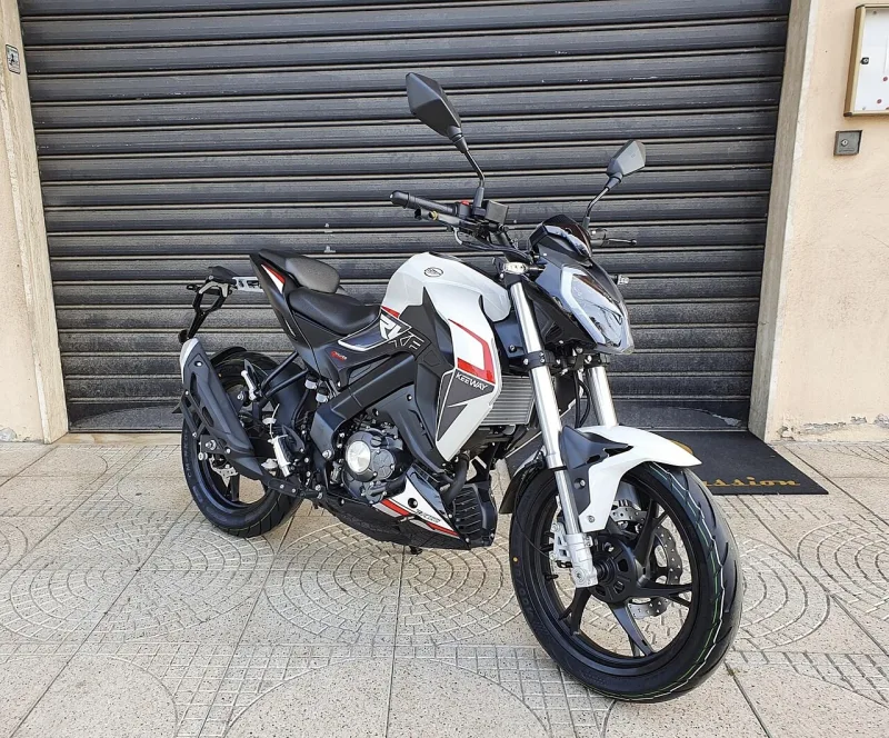 2024 Keeway RKF 125 Motorrad