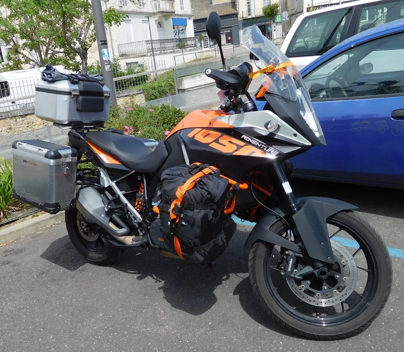 2016 KTM 1050 Adventure Motosiklet