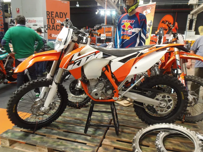 2025 KTM 250 EXC-F Motorcycle