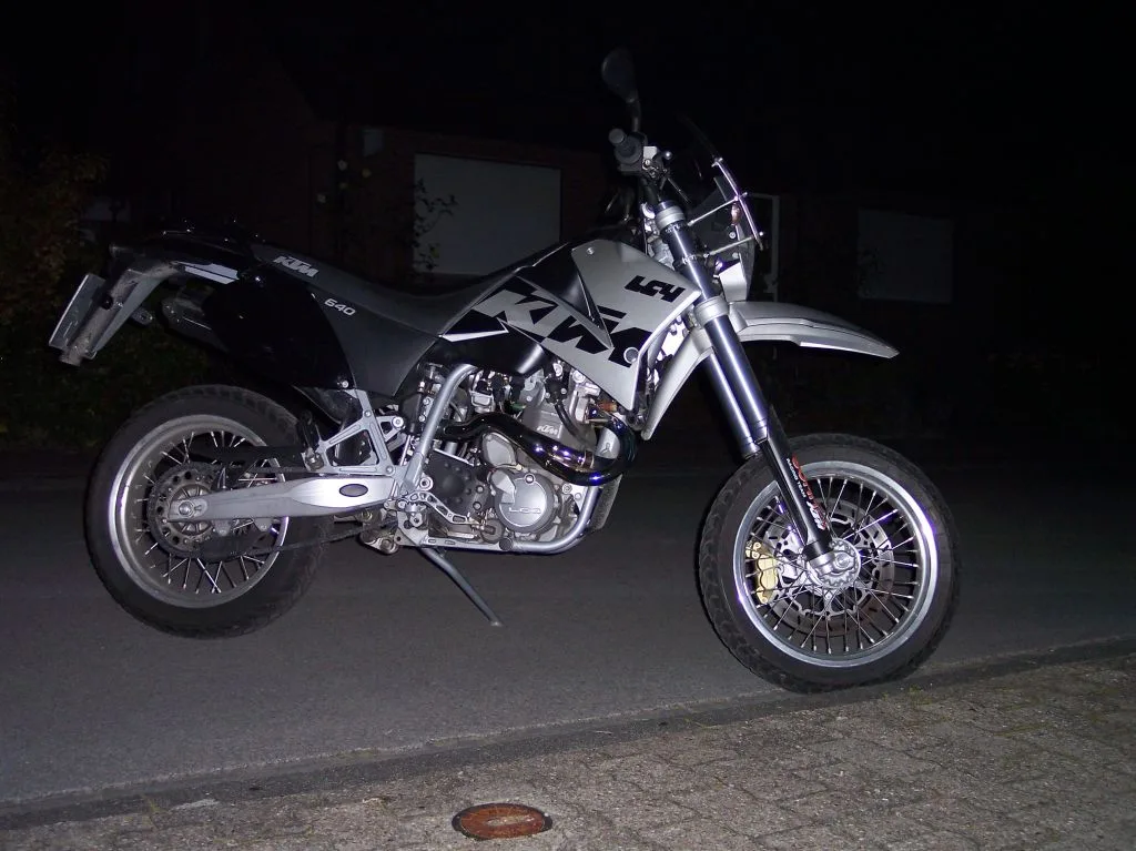 2007 KTM 640 LC4 Supermoto