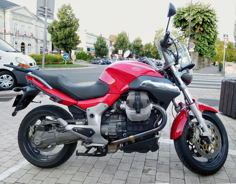 2012 Moto Guzzi Breva 1100 Motosiklet