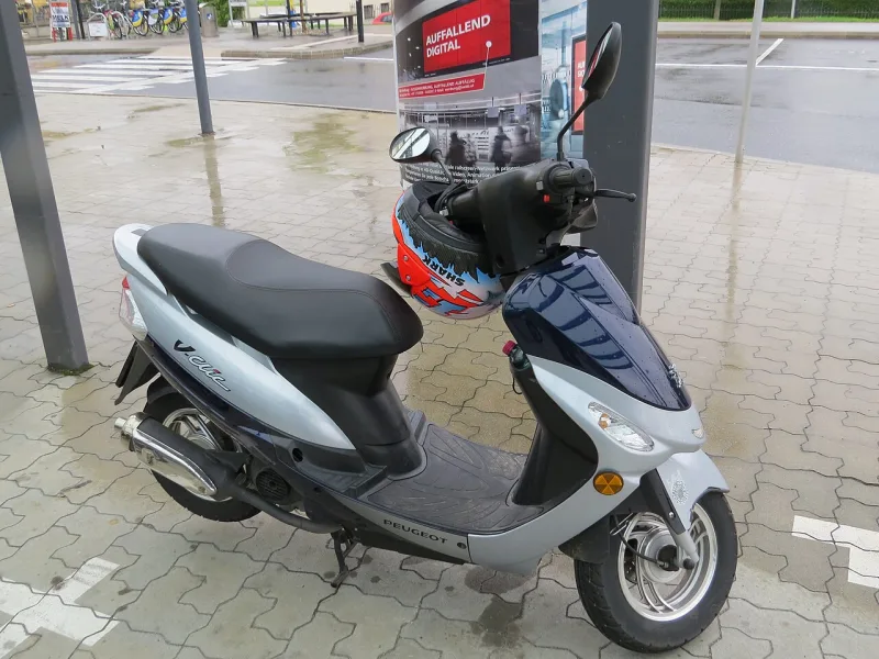 2013 Peugeot V-CLIC Motorcycle