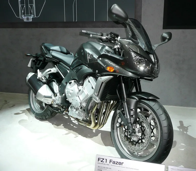 2015 Yamaha FZ1 Fazer Motorrad