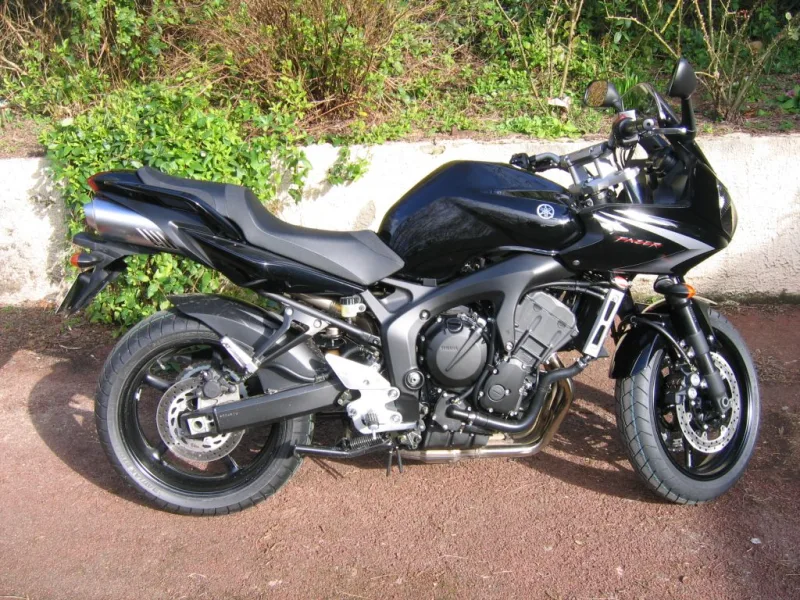 2009 Yamaha FZ6 S2 Motorrad