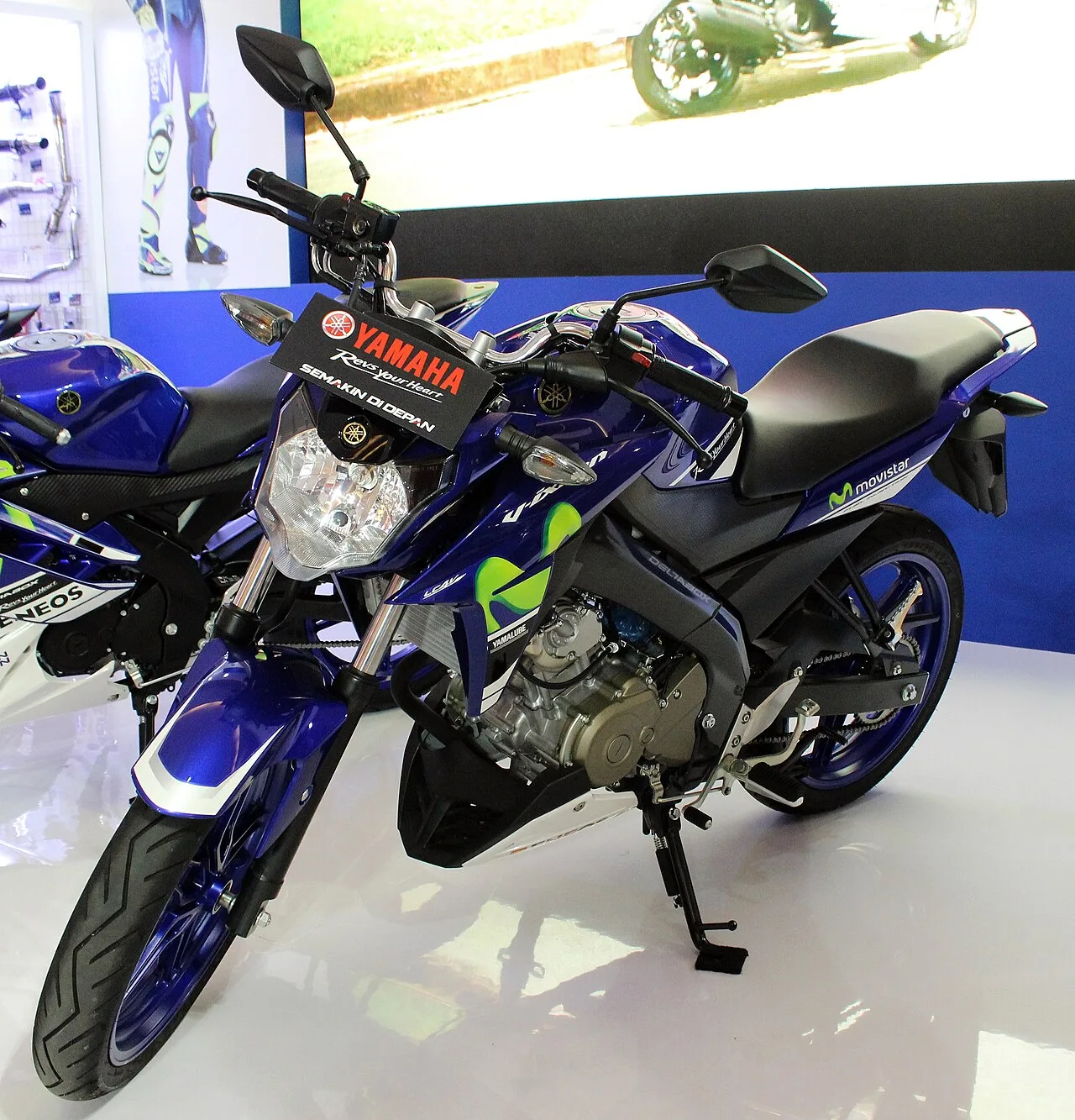 2017 Yamaha V-Ixion Advance