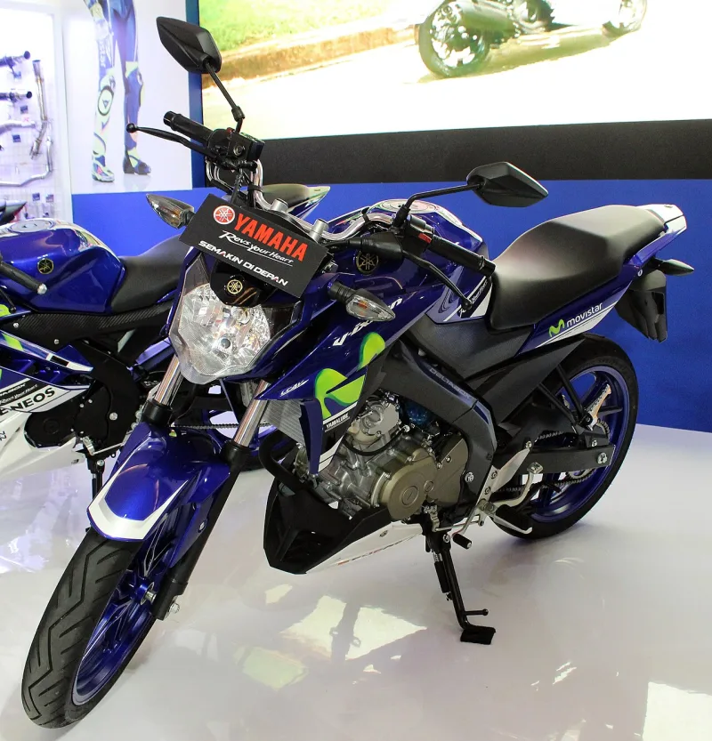 2017 Yamaha V-Ixion Advance Motorrad